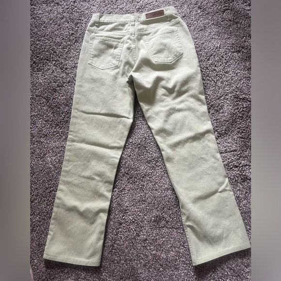 Bill Blass Perfect Fit Petite Womens Colored Jeans - size 6P - Picture 2 of 5
